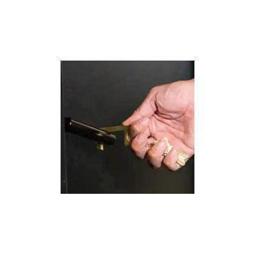 Llavero abridor de puertas y accionador antimicrobiano de latón